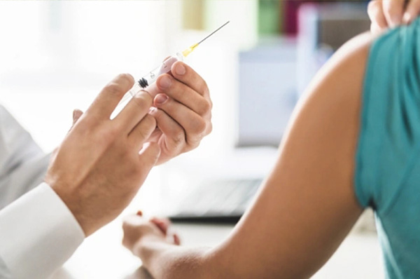 为什么我们需要定期接种疫苗？