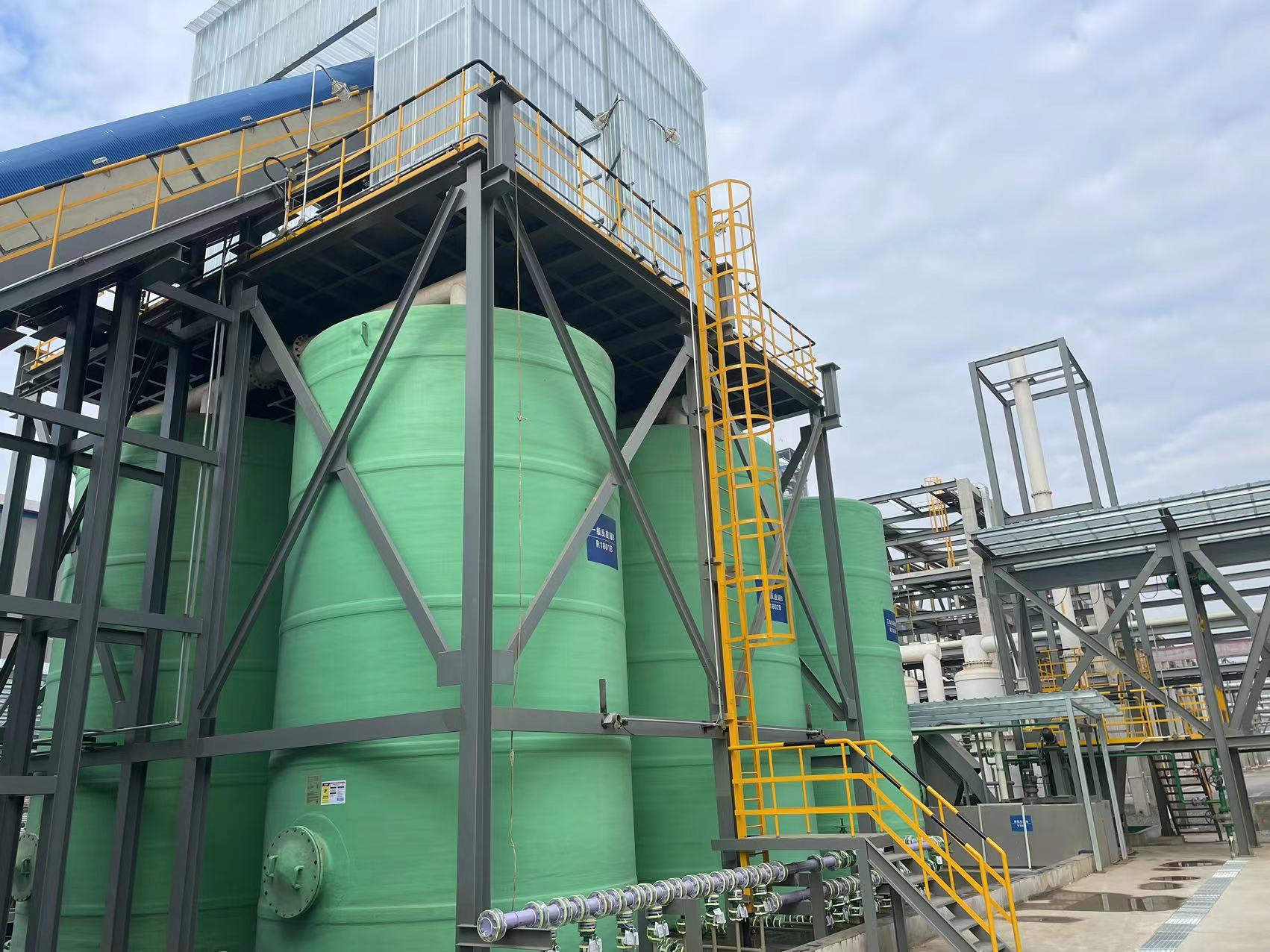 2026年01月，我公司与东营某化工集团签订年产5.3万吨二水氯化钙的溶液制备（盐酸与石灰石反应生成氯化钙溶液）生产线合同.