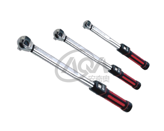 Digital torque wrench