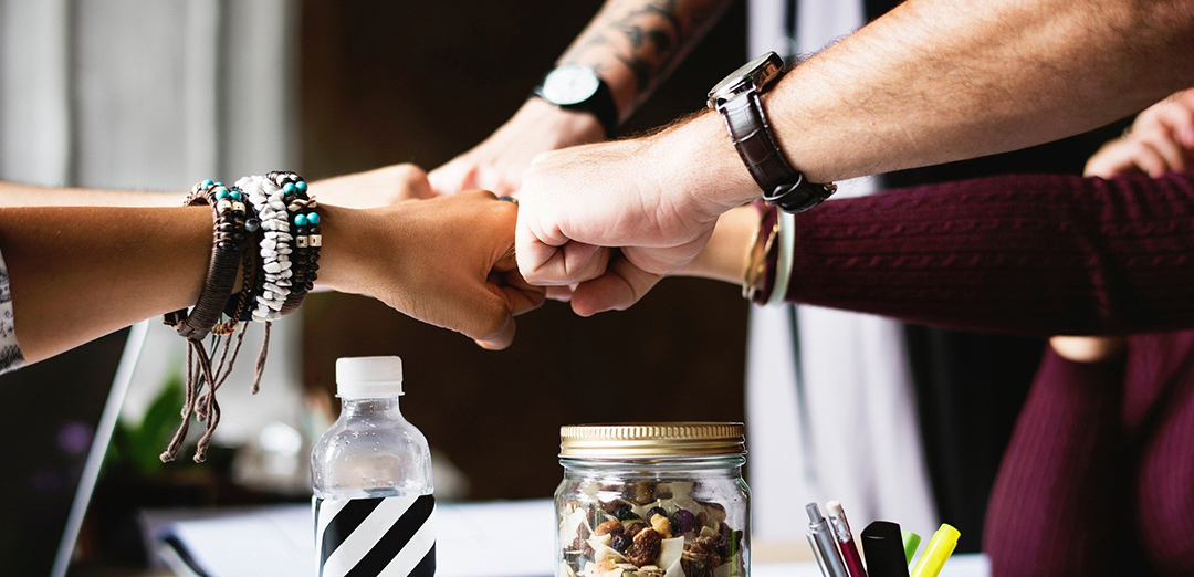 停止“搞定”，开始建立战略合作关系