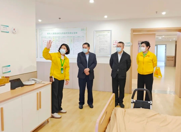 民政部办公厅（国际合作司）副主任闫何清调研华邦美好家园（海口）孝慈苑