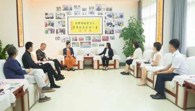 清华大学教授周燕珉一行调研华邦美好家园养老集团