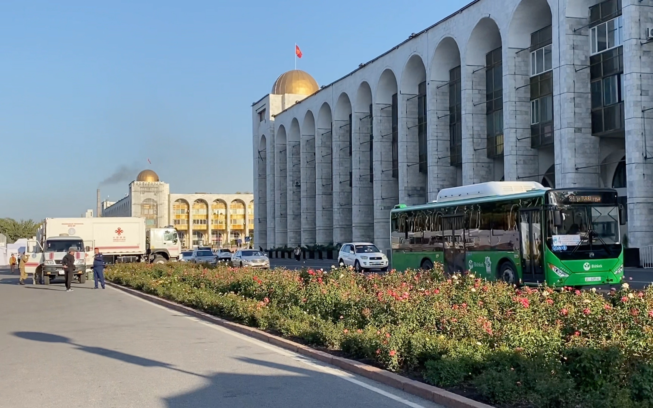 2024年3月29日 晟铁第一批贸易车辆抵达比什凯克