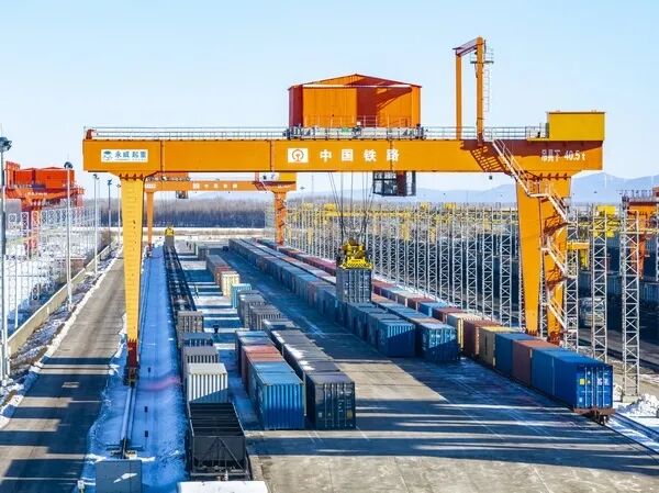 中欧班列“东通道”同江铁路口岸开通三年运量突破1400万吨