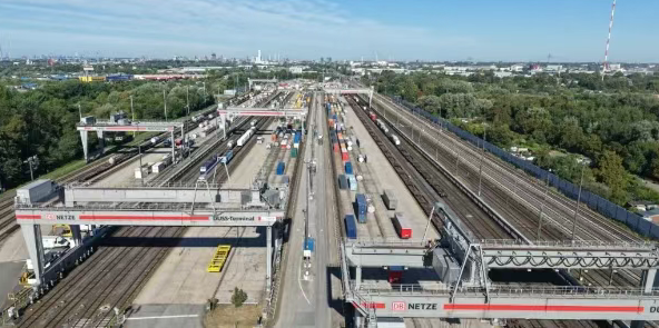 中豫物流集团：河南首班中欧班列快线顺利抵达德国汉堡 境外段仅用时11天