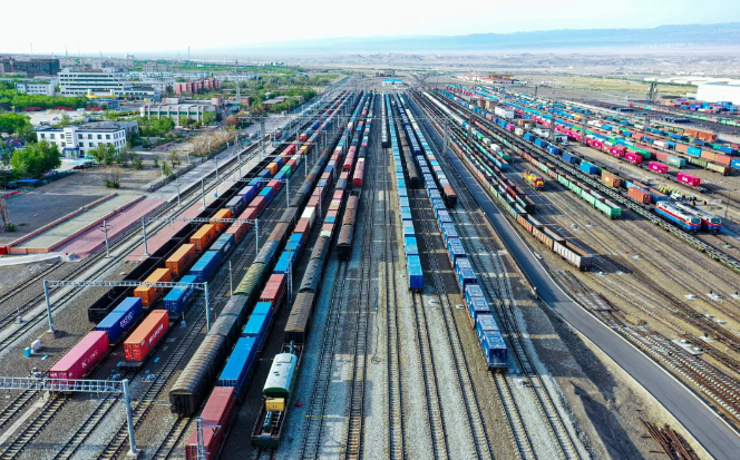 四条新线锁定阿拉山口！