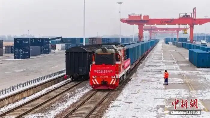 黑龙江开行今年首趟国产汽车配件中欧班列
