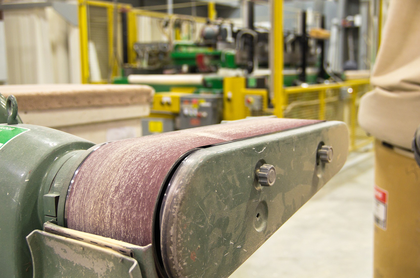 How Much Tension Should A Belt Sander Have? - 2