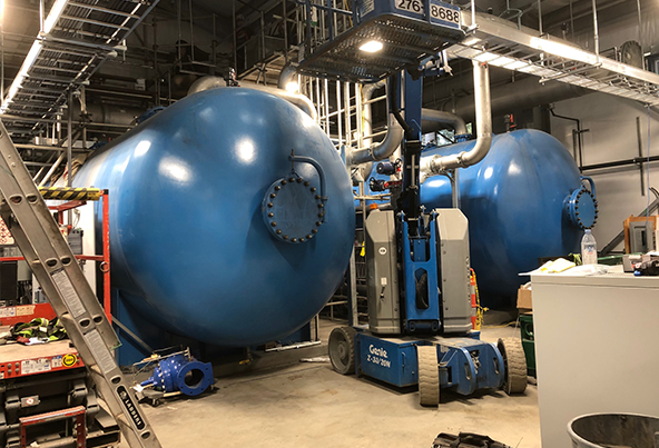 How long is the service life of the pressure vessel