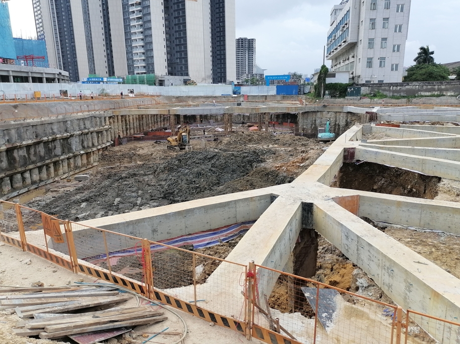 项目名称：湛江佳兆业悦伴湾项目土方、桩基础及基坑支护工程施工合同