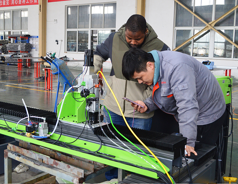 Portable laser cutter assembly guide