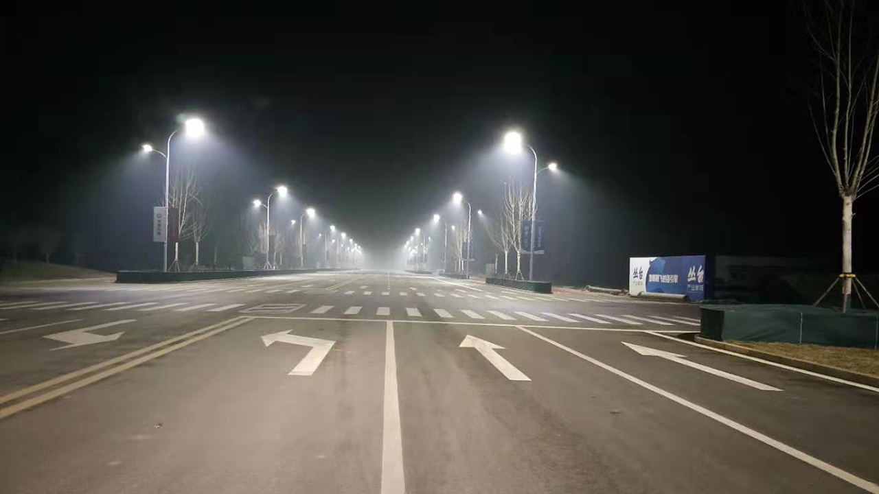 邯郸滨河大道路灯工程