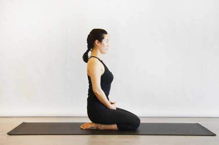 健身房：金刚跪