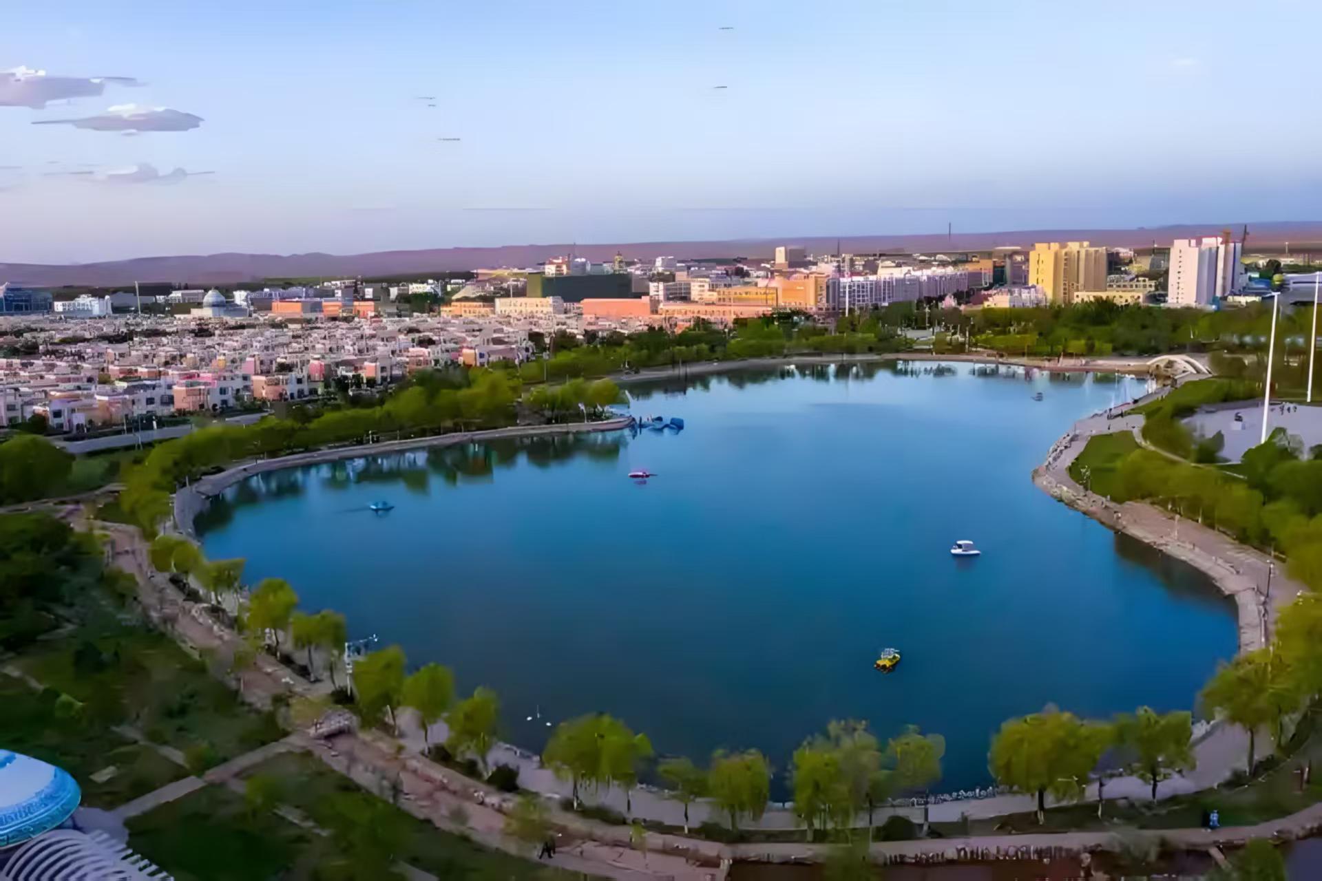 甘肃阿克塞哈萨克族自治县库美斯剑县长一行到访中国马会