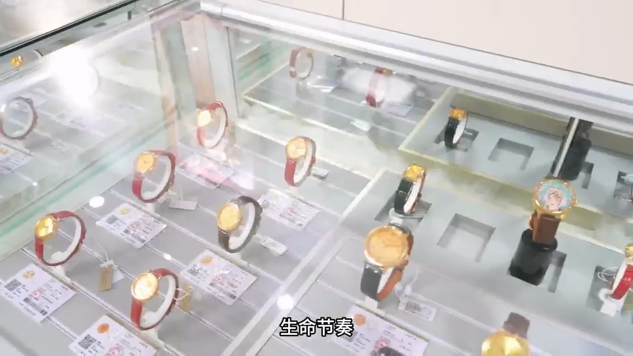 非遗锲金 全球首发锲金工艺黄金腕表