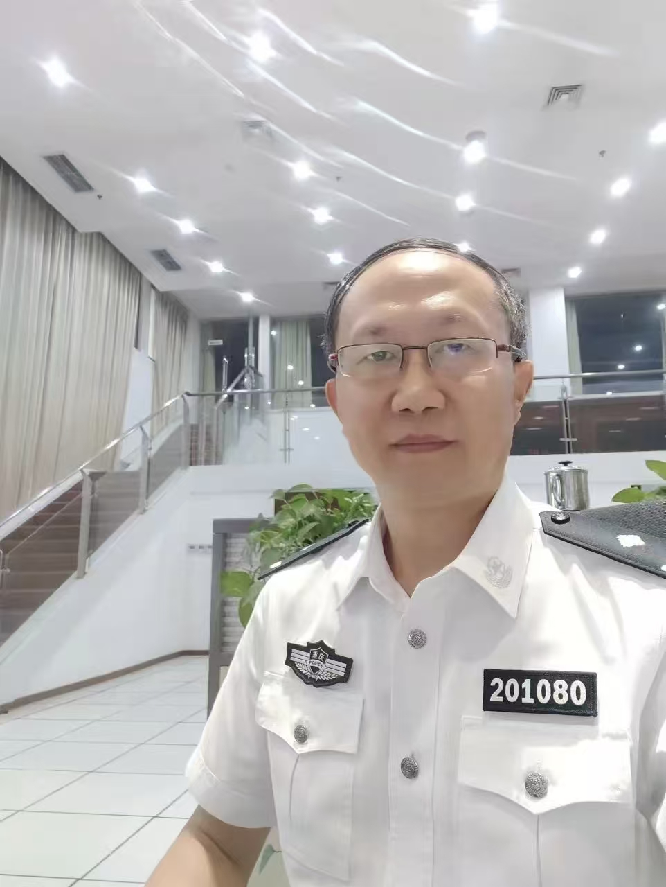 王朝闻故居访问记（散文）