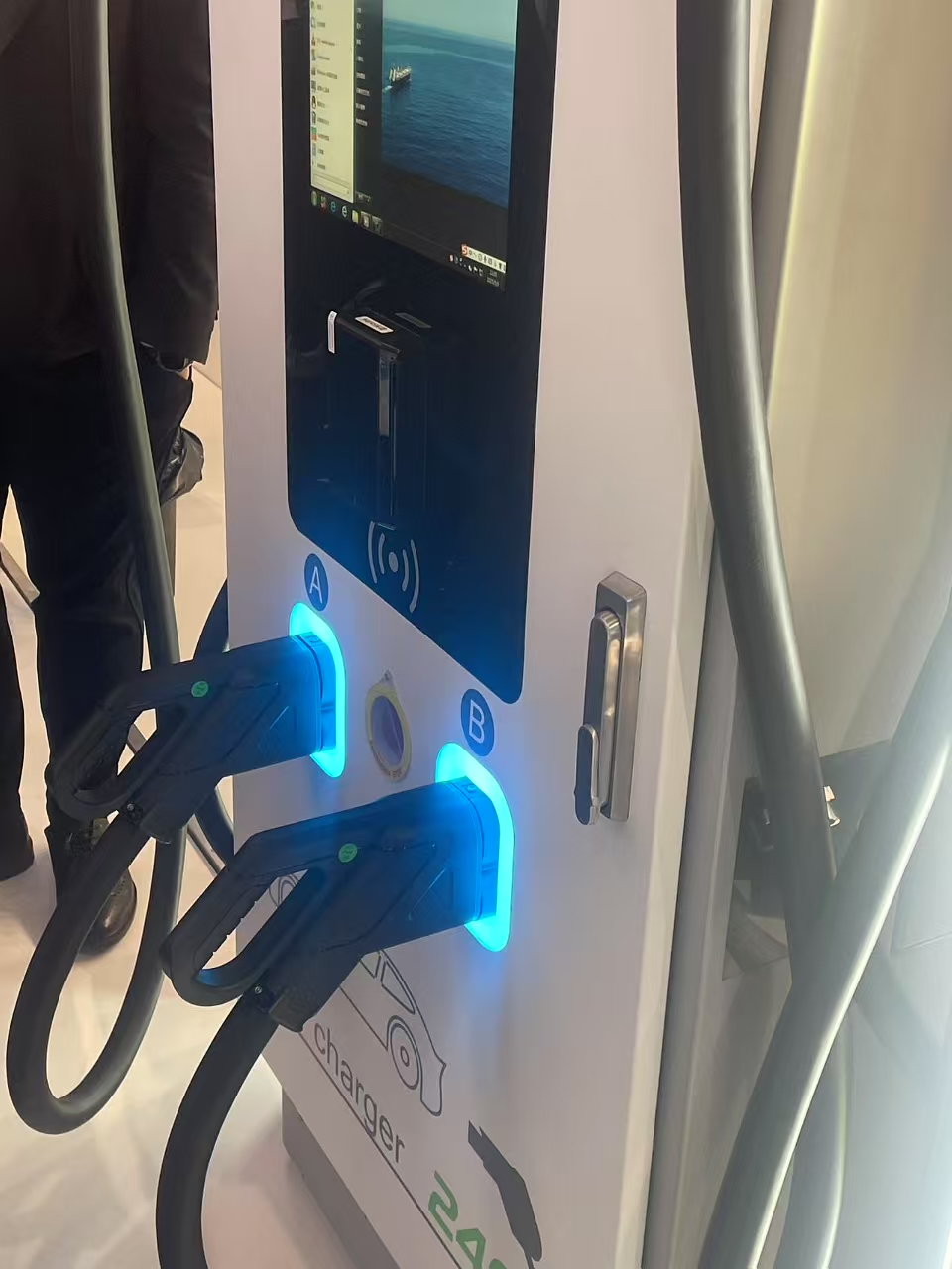 Woer New Energy Charging cable Recognized as Industry Choice at Europe's Premier E-Mobility Expo