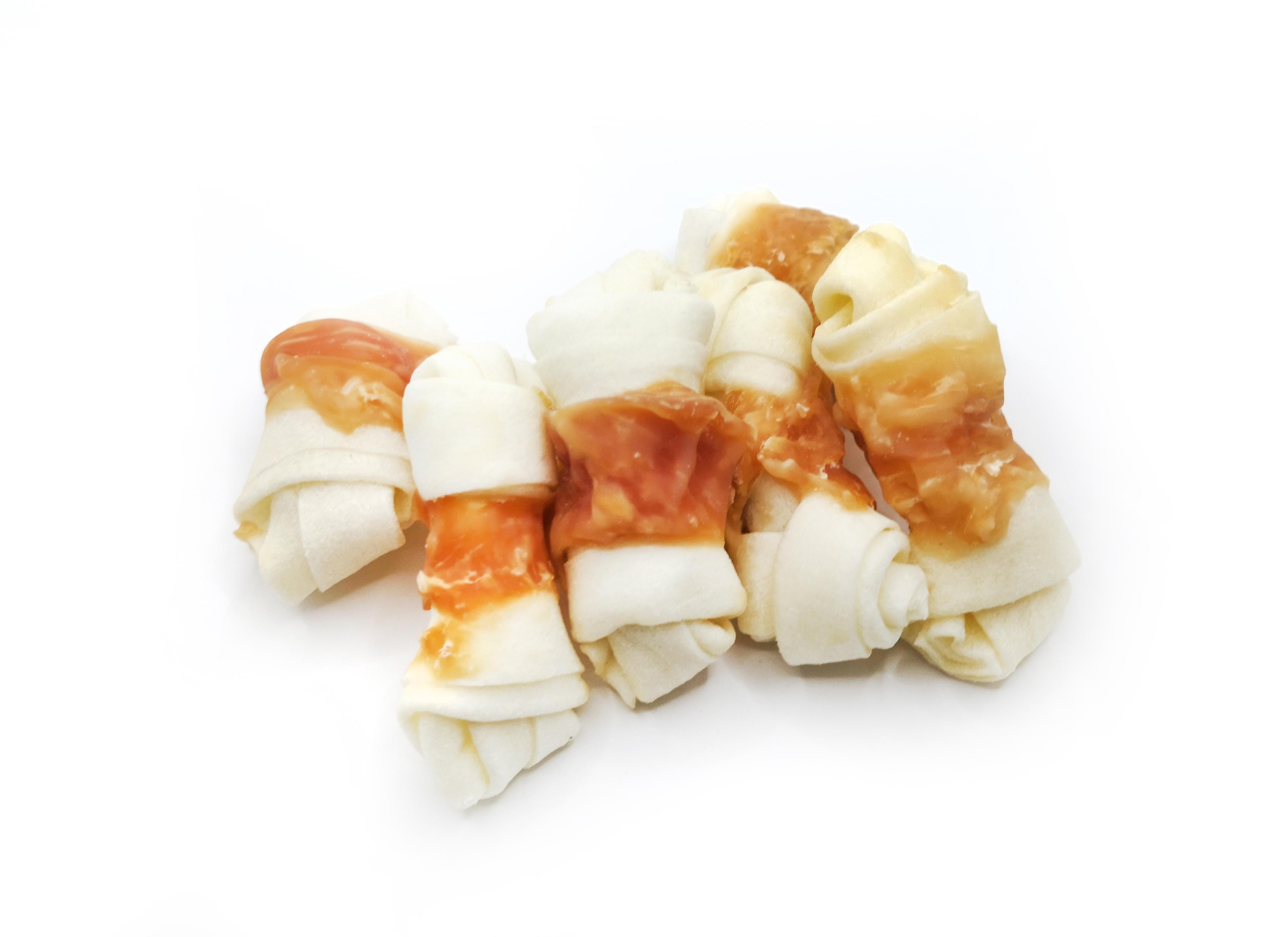 Cowhide Knot Twined by Chicken