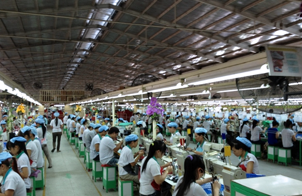 德国某著名运动鞋品牌供应商（湖南、东莞和越南）工厂