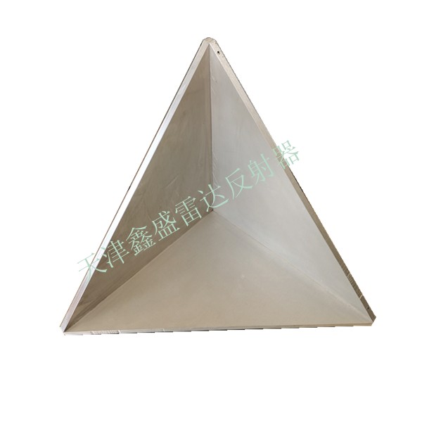 三角反射器