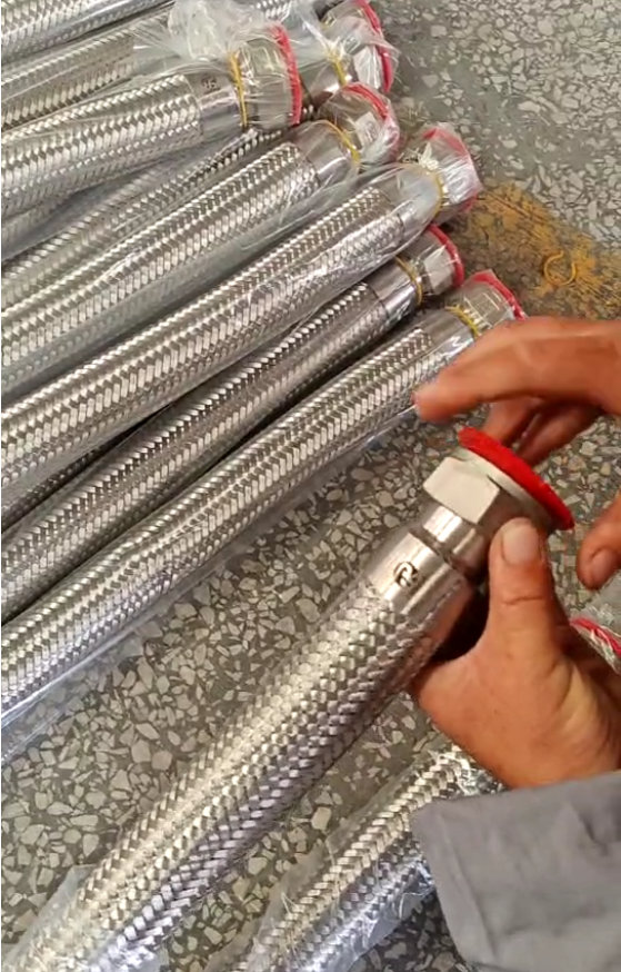 The metal braided hose production line has been successfully completed!