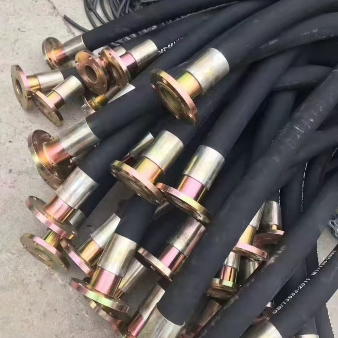 Marine Oil & Water Hose - Flexible Fuel and Water Discharge Hose for Ship and Dock Use