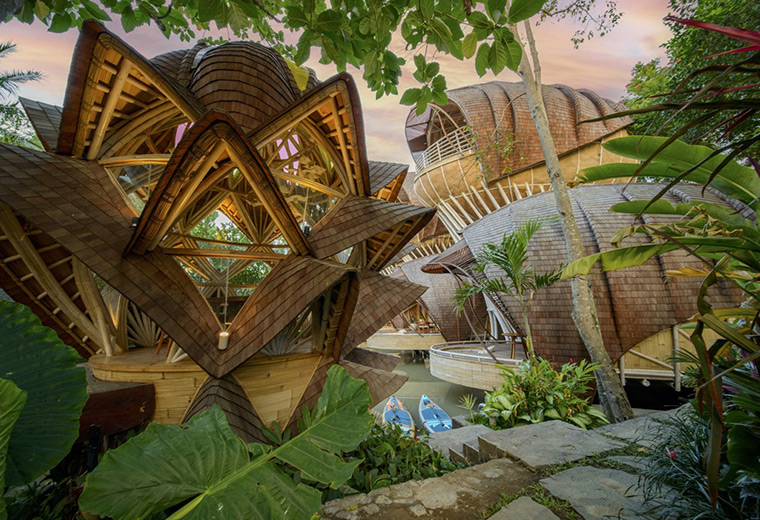 乌拉曼豪华生态度假村