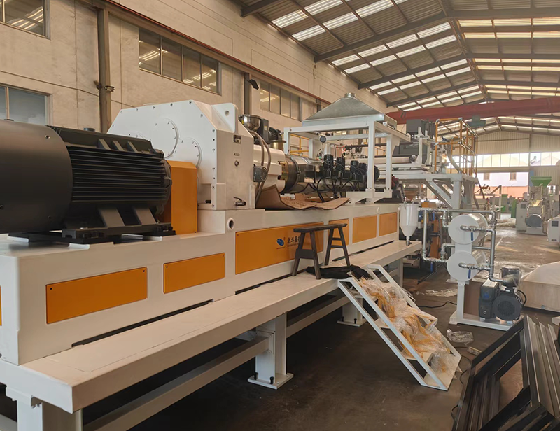 LVT PVC flooring sheet extrusion machine line