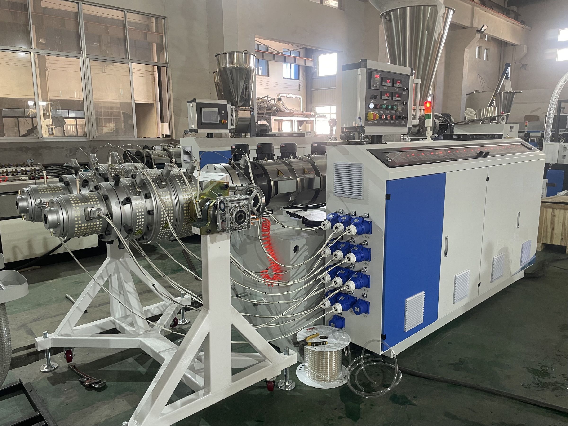 UPVC CPVC pipe extrusion machine line