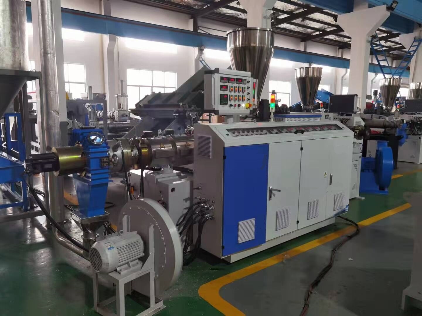 PVC double conical twin screw extruder pelletizing line