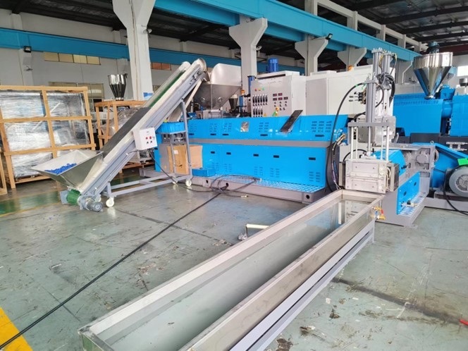 Plastic PP PE PS scraps pelletizing machine