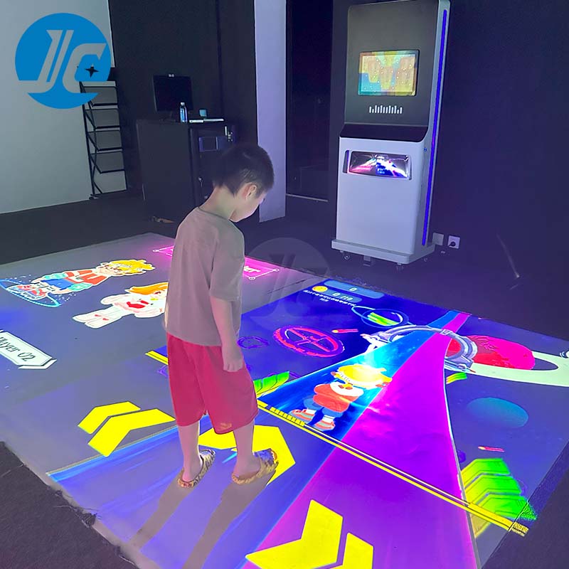 Advertising Integrated Machine Projection Game