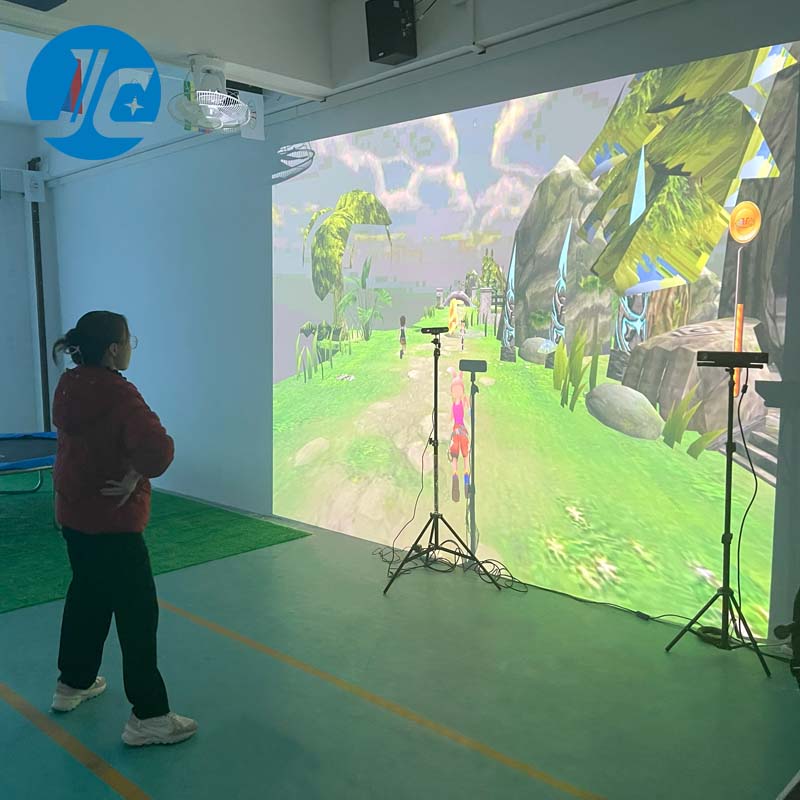 Holographic Motion-Sensing Projection Gaming System