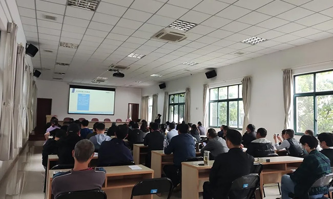 凝聚奋斗力量、书写崭新篇章