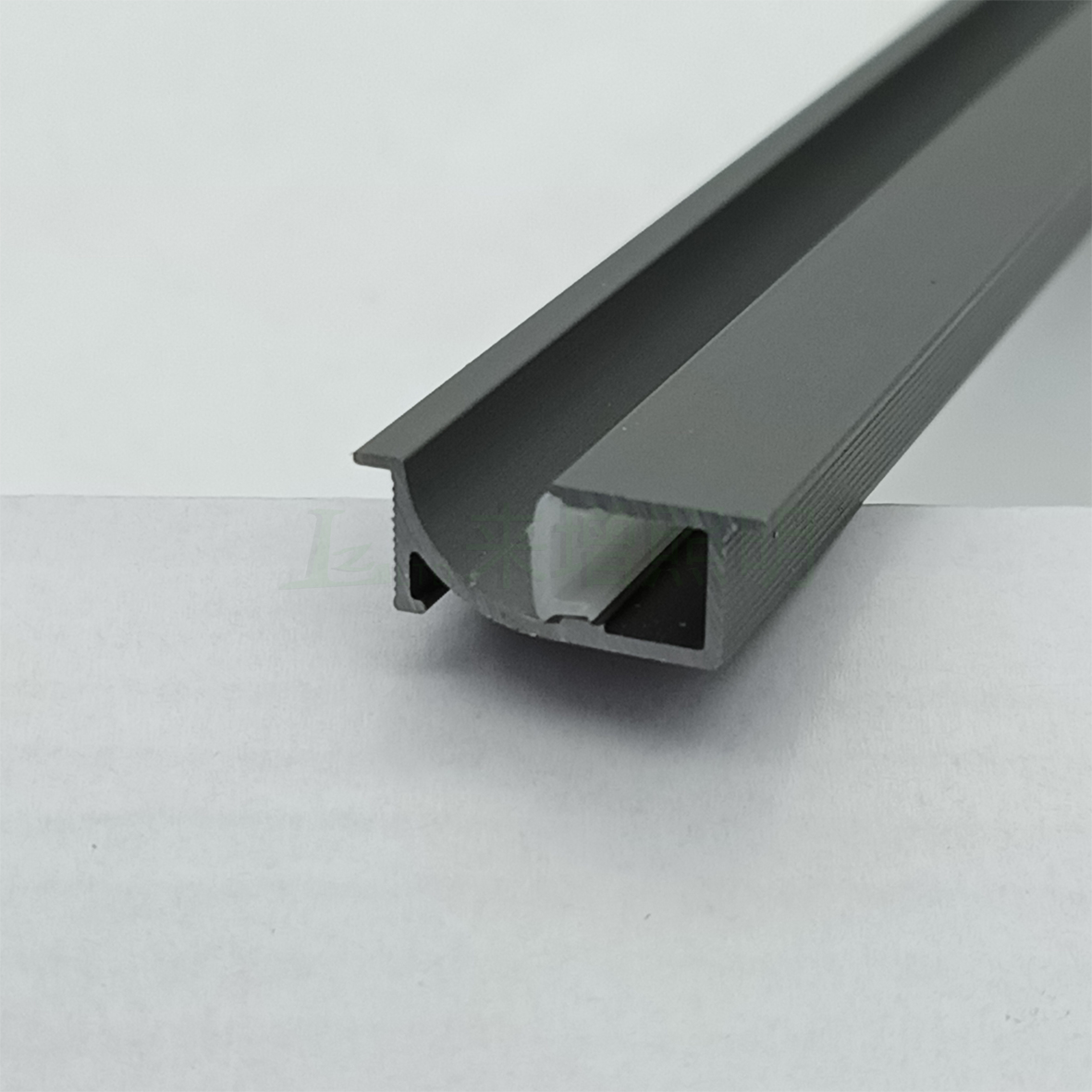 LZLT2196  地柜免拉手灯（小）