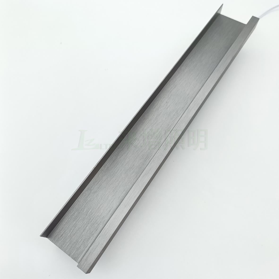 高柜单门免拉手灯  LZLT4846 宽48