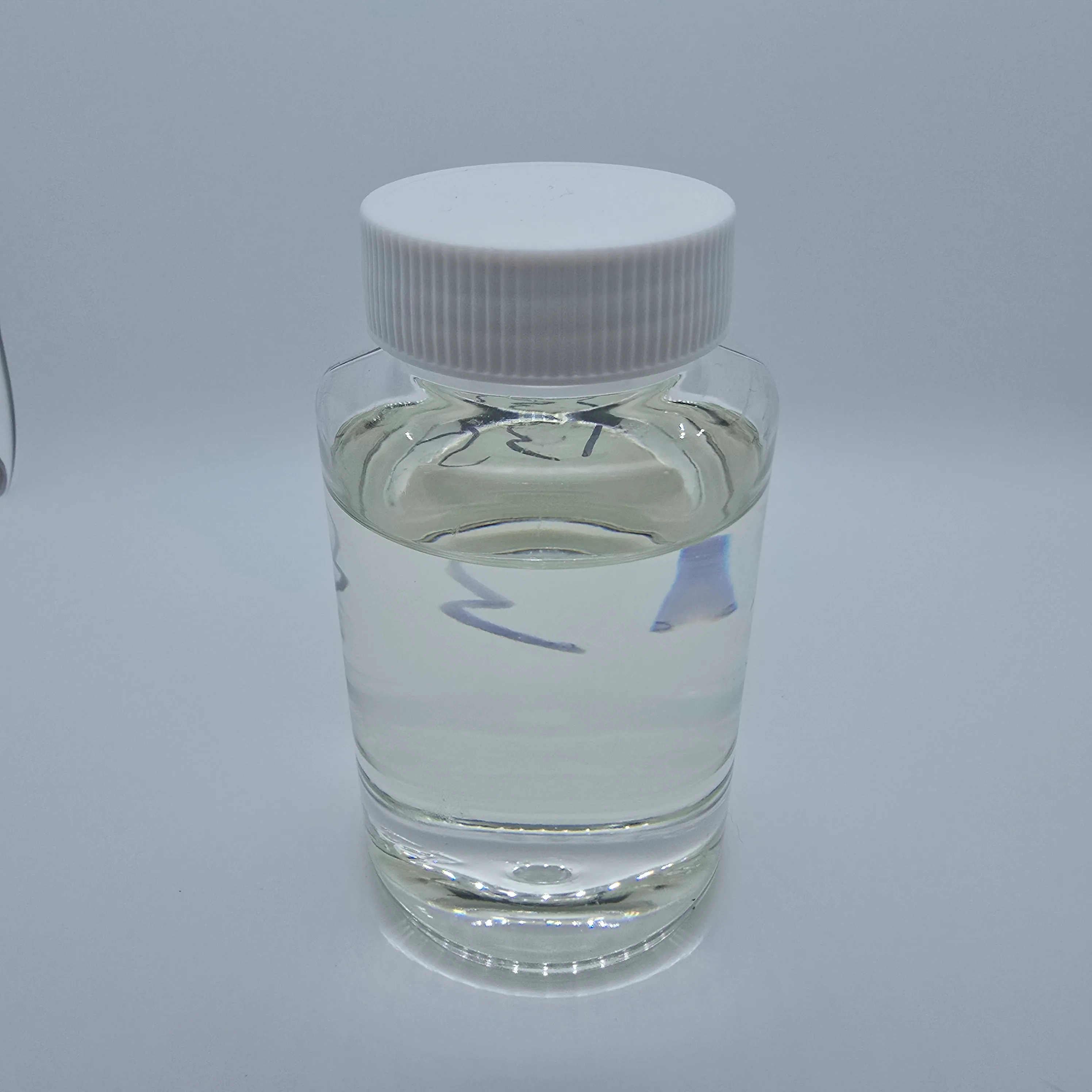 L135 丙酸异辛醇酯