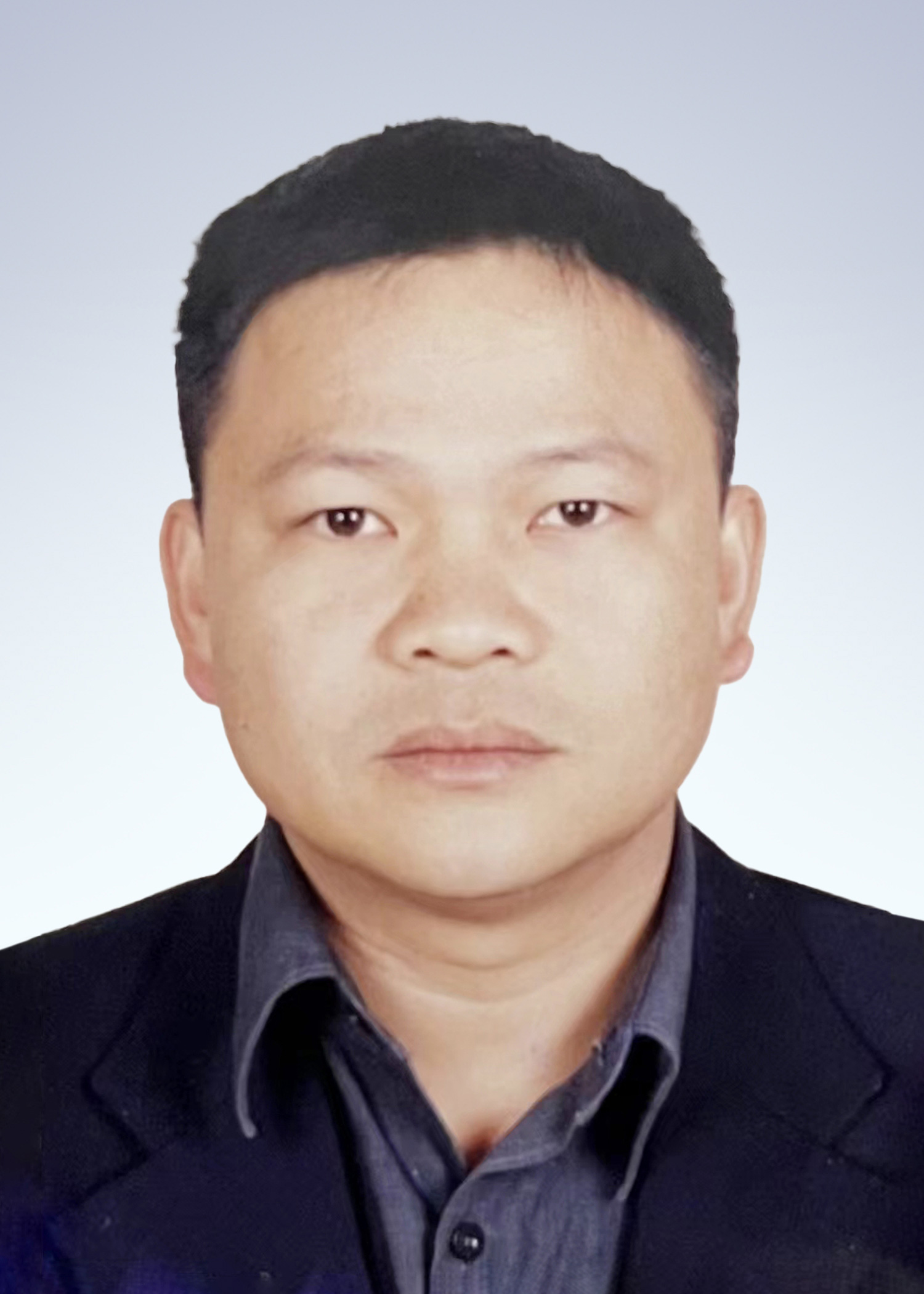 唐杰邦/副会长
文灿集团股份有限公司副董事长