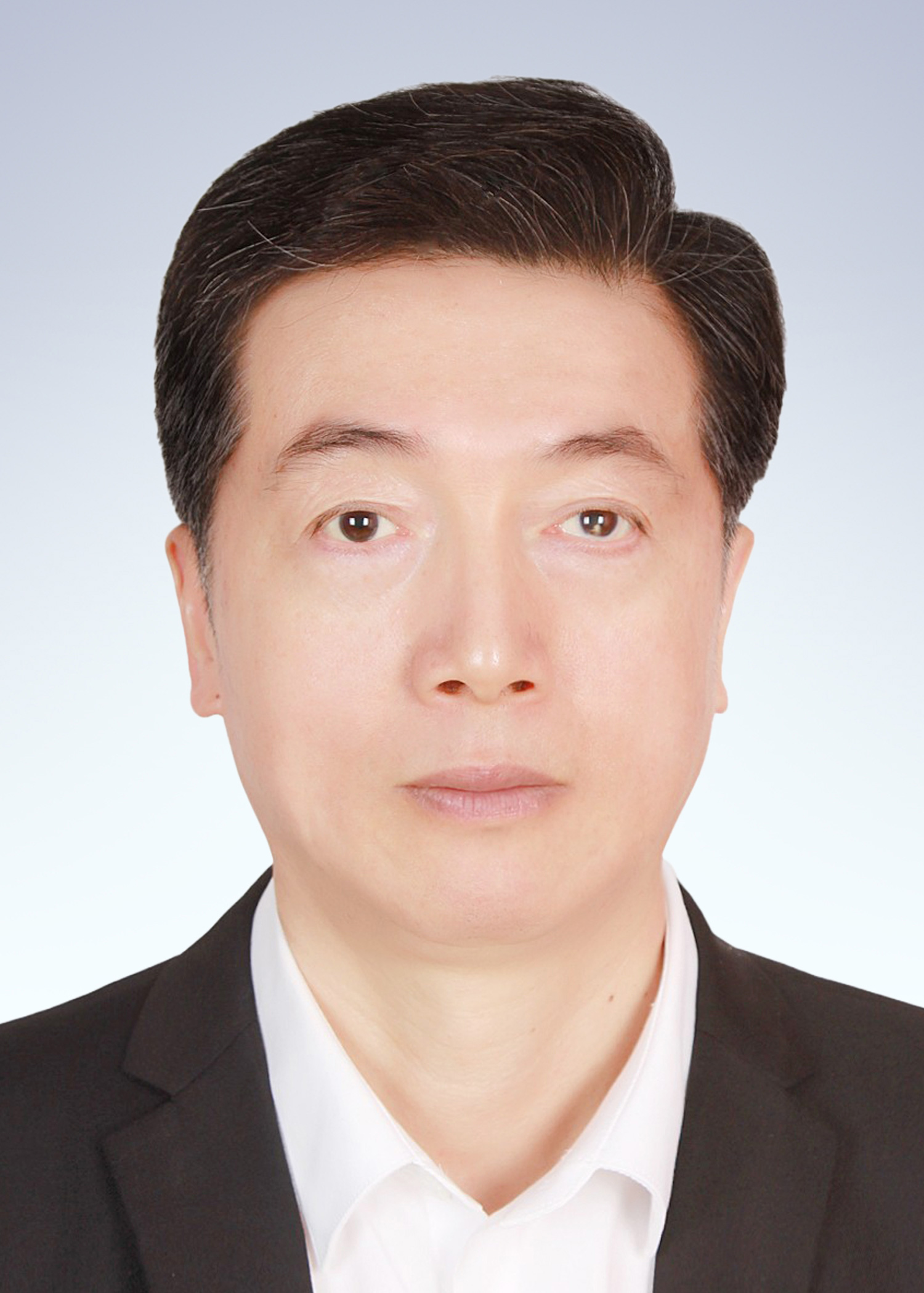 王进兴/副会长
苏州兴业材料科技股份有限公司　董事长、总经理