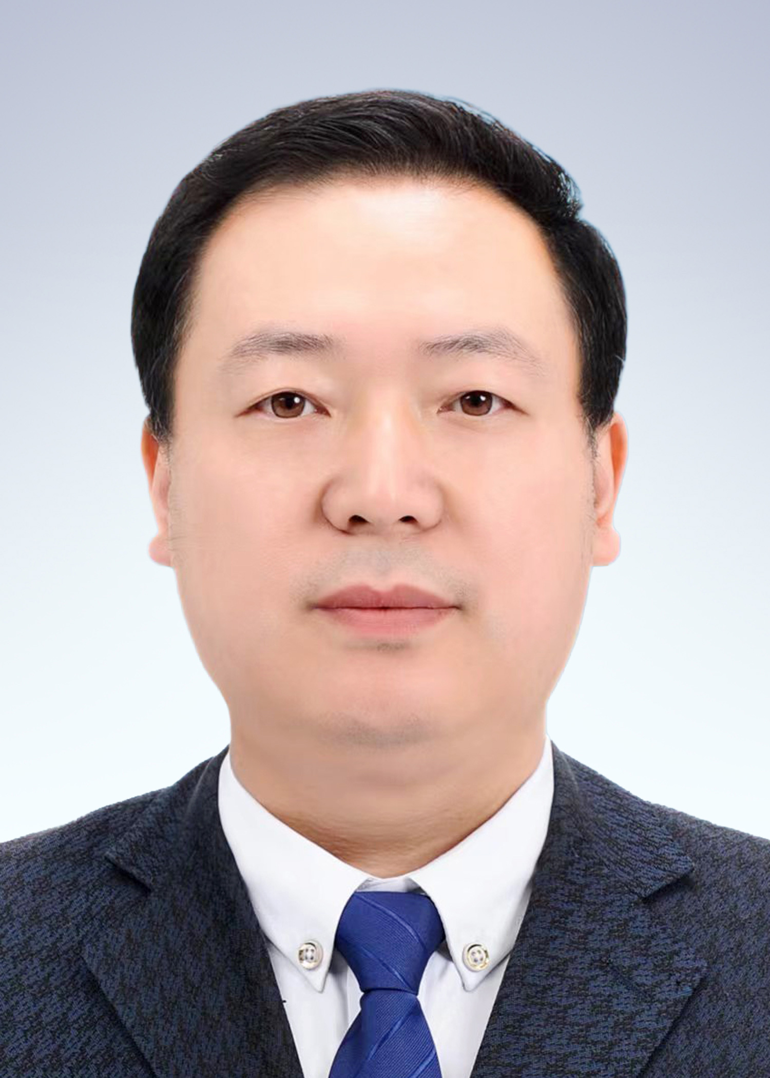 汪　飞
朝阳飞马车辆设备股份公司　总经理