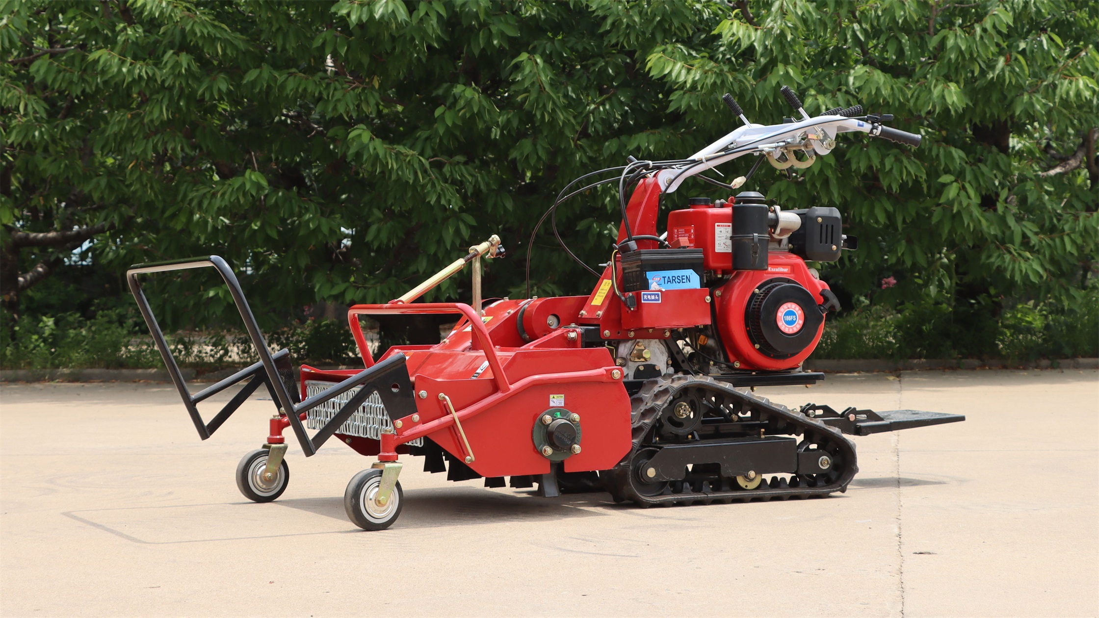 跟走式履带果园留茬割草机有哪些配置优势？ 