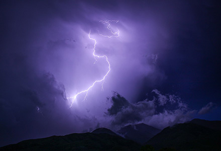 What is voltage sag, how does voltage sag occur, and what are its characteristics