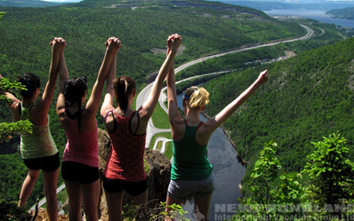 Hiking徒步旅行主题