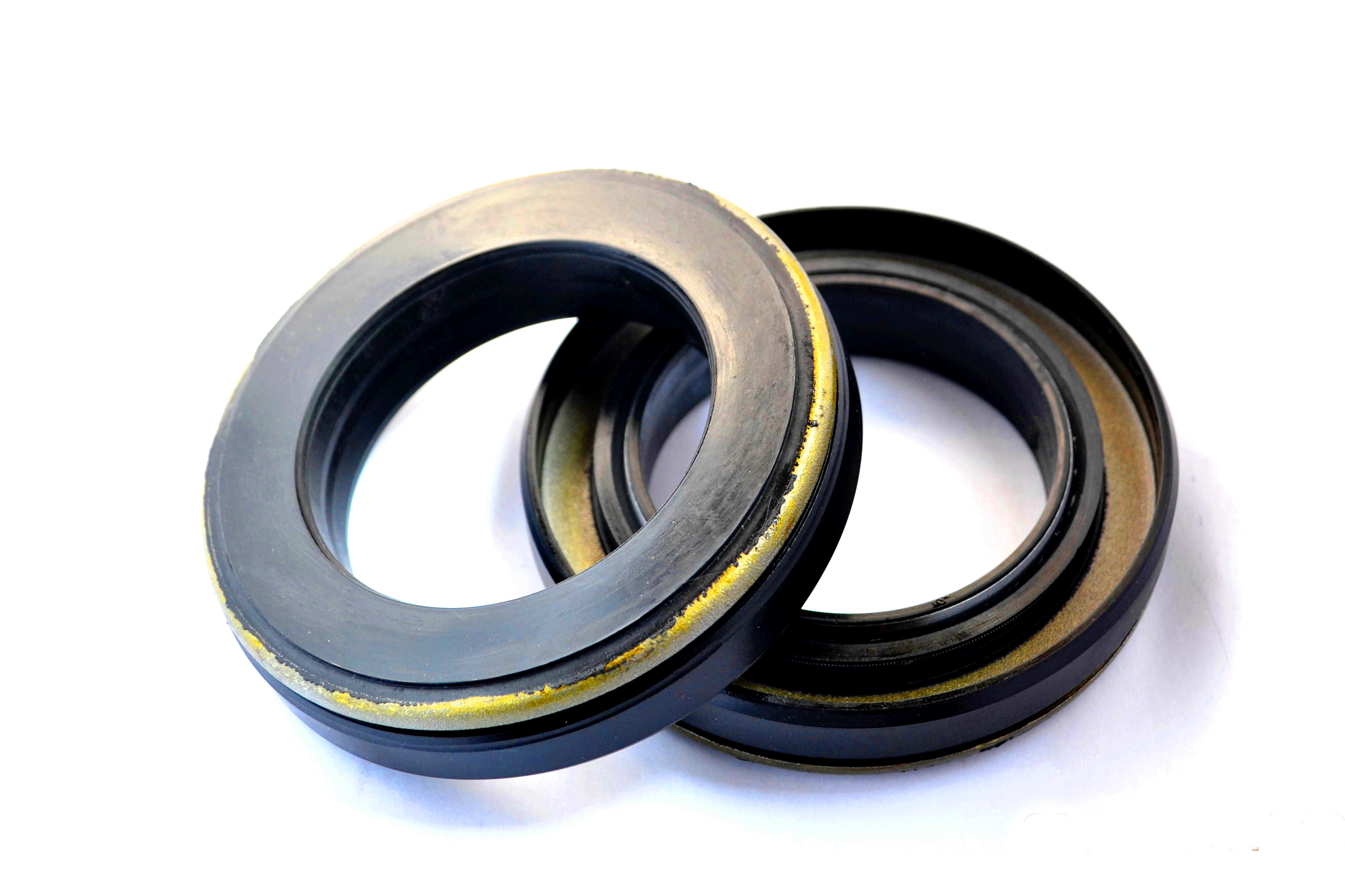 防泥水盒式油封