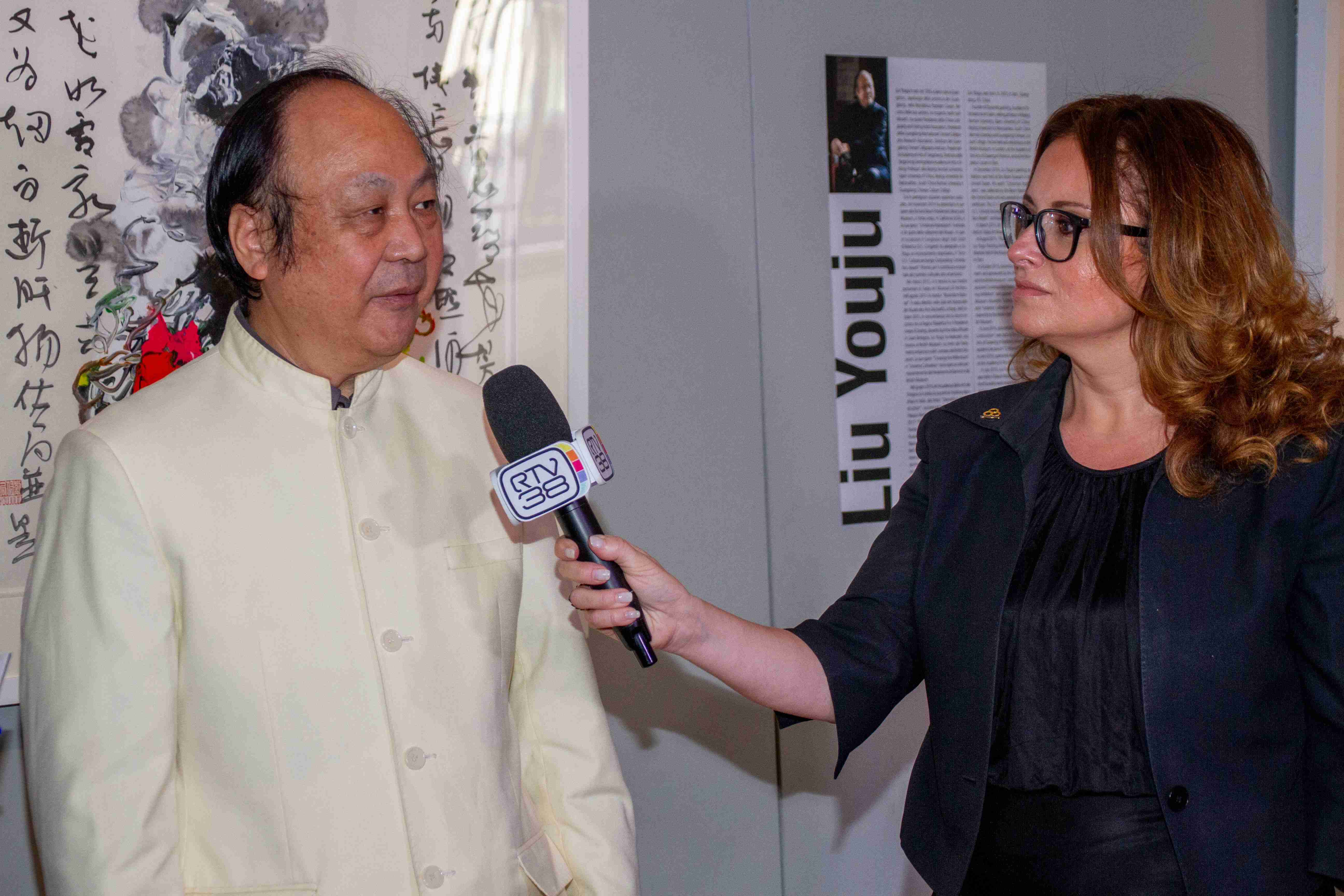 刘佑局接受意大利中部电视台展览专题采访