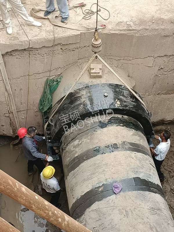 Cast iron pipe and steel pipe flange joint leakage site and solutions