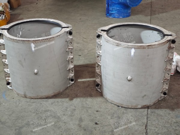 How to repair oil leaks in offshore crude oil pipelines, maintenance precautions, and the benefits of using oil-resistant leak repair clamps