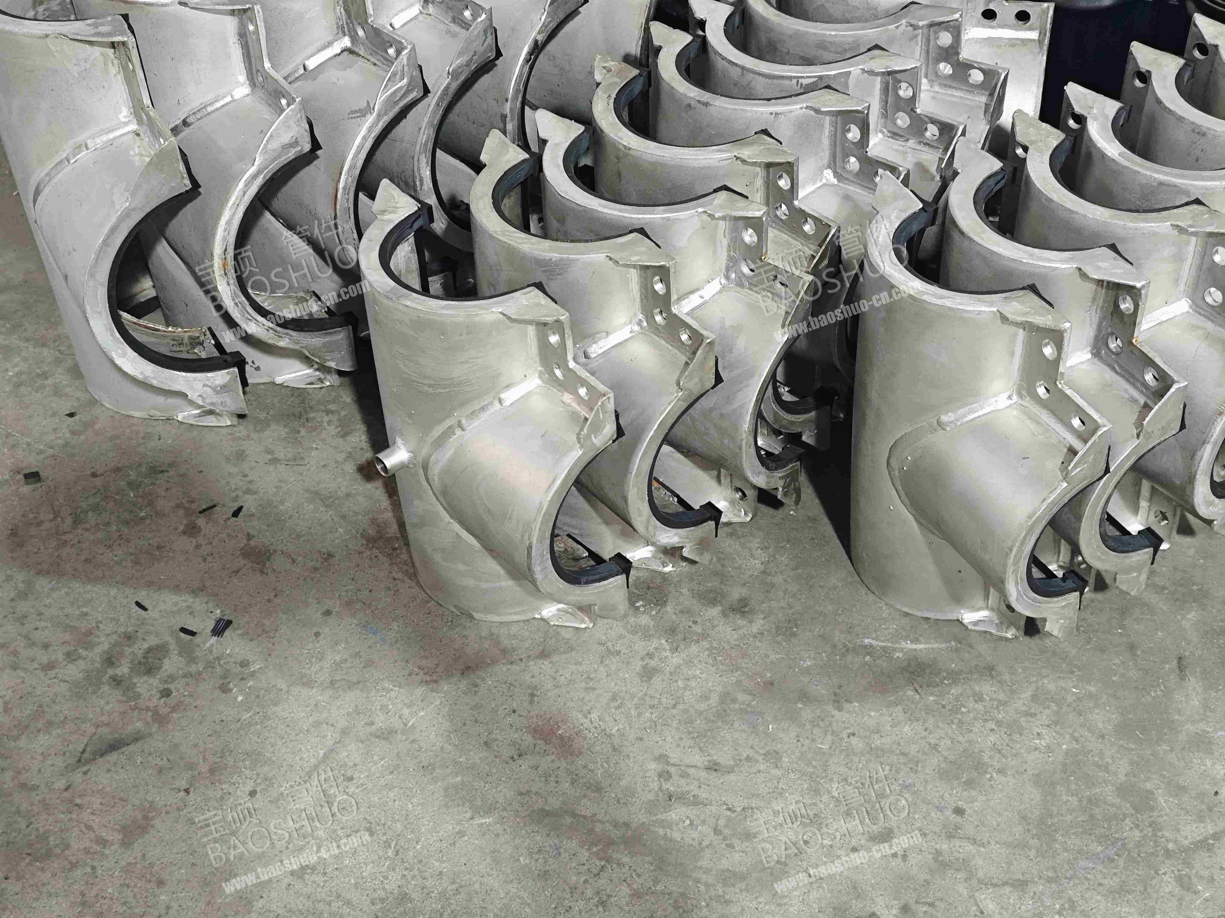 How to repair water leakage in stainless steel pipe tees, what causes the leakage, and what are the advantages of using leak repair clamps