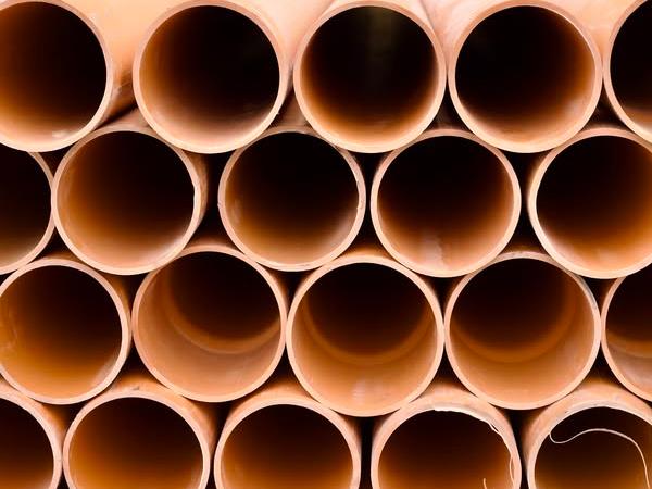 What is the highest liquid temperature that UPVC pipes can withstand? How to repair high-temperature pipe leaks? What are the benefits of using high-temperature resistant leak repair clamps?