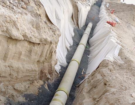 What to do if a buried water pipe leaks? What are the treatment methods and the benefits of using leak repair clamps?